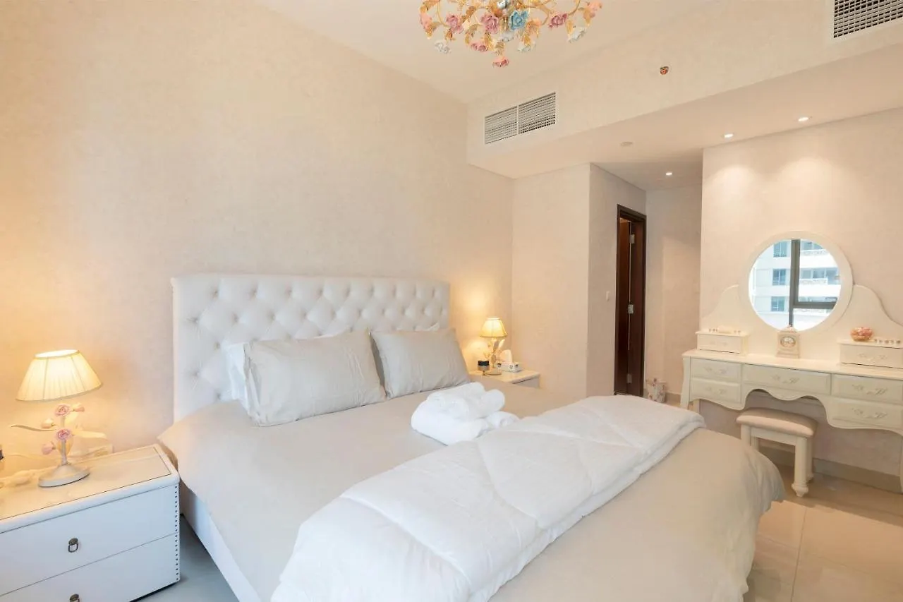 Fountain View Luxury: Downtown Dubai Apartment with Burj Khalifa Vista 0*,